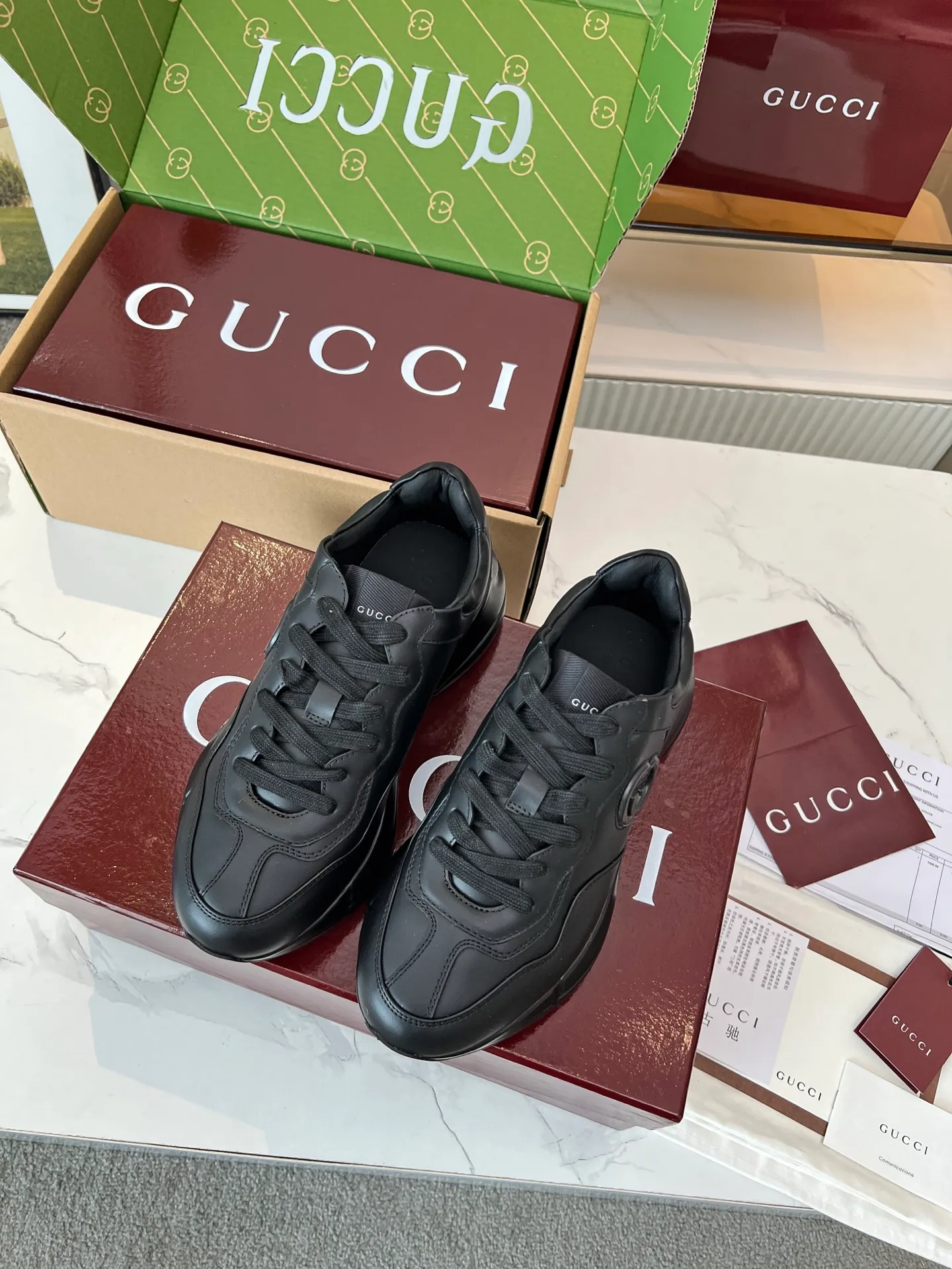 👟👟Ex-factory price 680👟👟Gucci dad shoes, make your luxury statement. Tired of the same? Keen to stand out from the crowd? Gucci dad shoes; just the style item your wardrobe is missing! Classic remodeling, retro revival: absorb the retro soul of the 1990s and inject Gucci’s contemporary aesthetic genes. The iconic thick silhouette, bold lines and layered design instantly awaken your retro trend DNA and become the absolute visual focus on the street. 👟👟👟 The glory of Double G is everywhere: The classic Double G logo is everywhere, either eye-catchingly embellished, or quietly integrated into the details of the shoe body. This is not only a brand symbol, but also a silent declaration of your extraordinary taste and identity. Wearing it will bring you aura with every step you take. Luxurious materials, expert craftsmanship: Gucci never compromises on quality. We select top-quality leather, high-quality fabrics and high-tech synthetic materials, and create them through exquisite craftsmanship. Every stitch and every inch of fabric tells the luxurious heritage of Made in Italy, which is durable and lasts forever. Matching code: 35-40 39-45